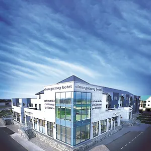 מלון Claregalway Hotel ****