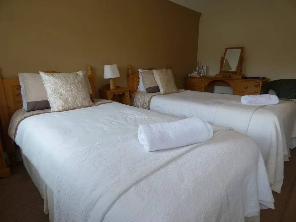בנראטי Parkhouse B&B
